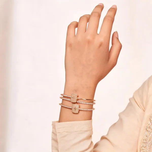 Gold_Stainless_Steel_Crystal_Studded_Bangle_Set_For_Women