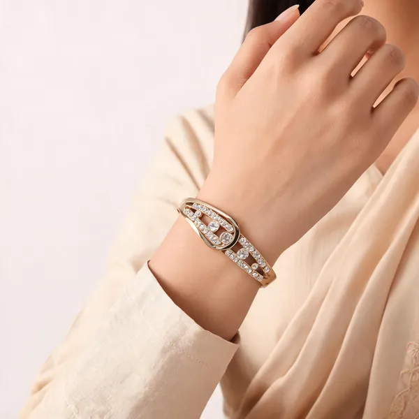 Gold_Stainless_Steel_Crystal_Studded_Bangle_Bracelet_For_Women