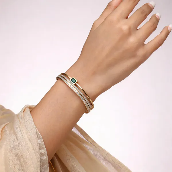 Gold_Tone_Stone_Studded_Bangle_For_Women