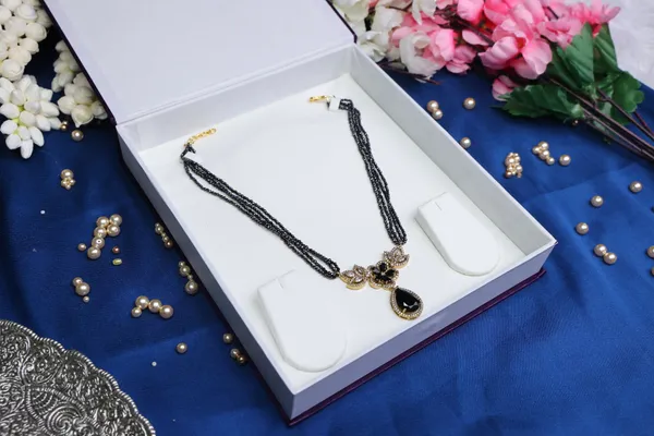 African_Grey_daiomonds_Beaded_cz_Floral_Pendant_Necklace_for_Women