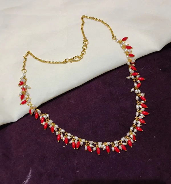 Gold_Tone_Red_And_White_Beaded_Necklace_For_Women