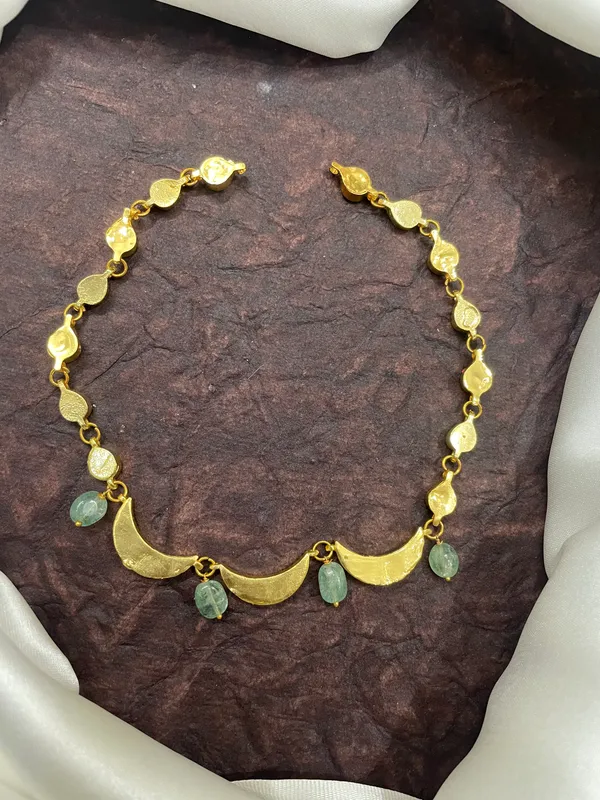 Multi_Color_Halfmoon_jadau_neckset