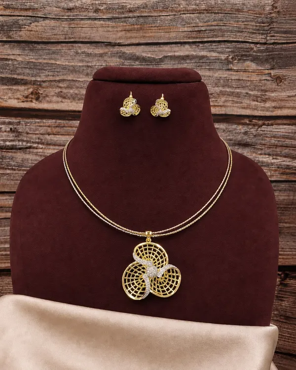 Gold_Tone_Trending_hasli_Pendant_set_with_Earrings_Set_for_Women