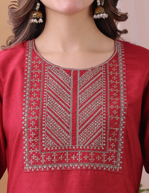 Hritika_Pink_Silk__Embroidered_Round_Neck_Kurta_With_Trousers_&_Dupatta