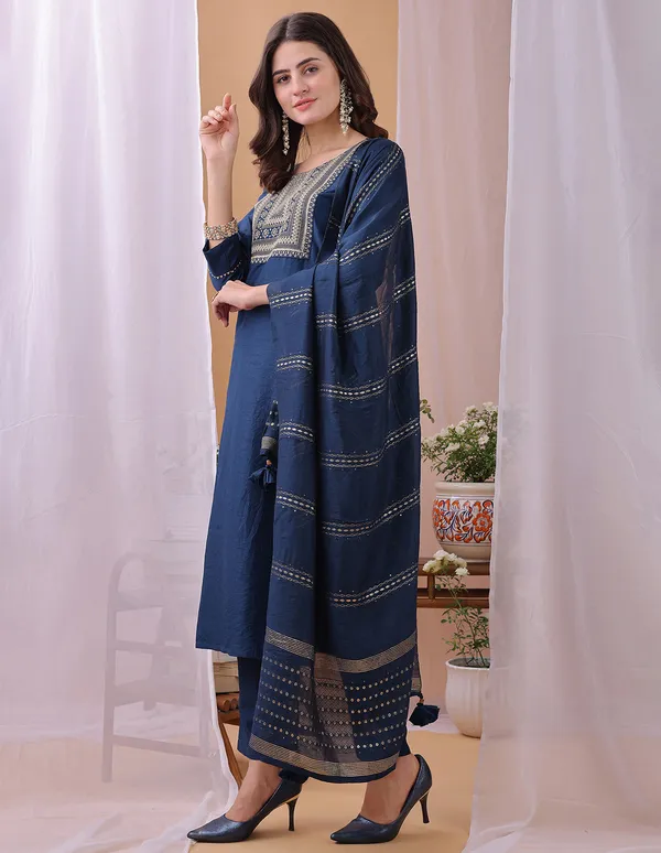Hritika_Teal_Silk__Embroidered_Round_Neck_Kurta_With_Trousers_&_Dupatta