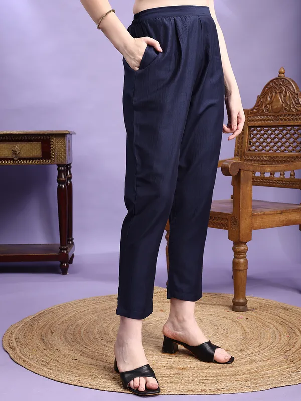 Hritika_Navy_Blue_Silk__Thread_Work_Embroidered_Kurta_with_Trouser_Set