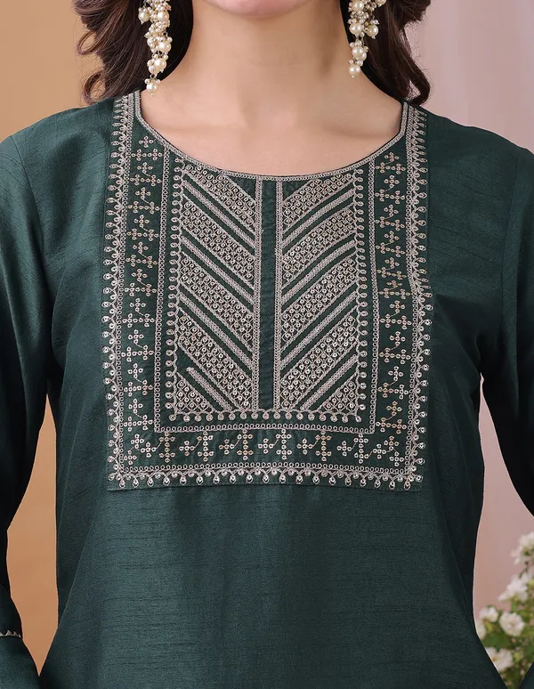 Hritika_Dark_Green_Silk__Embroidered_Round_Neck_Kurta_With_Trousers_&_Dupatta