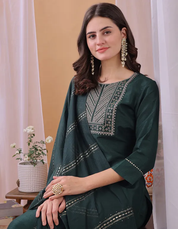 Hritika_Dark_Green_Silk__Embroidered_Round_Neck_Kurta_With_Trousers_&_Dupatta
