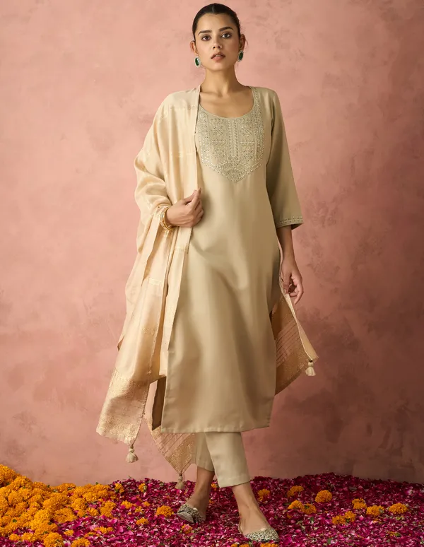 Elevate_your_ethnic_wardrobe_with_this_elegant_Hritika_Beige_Cotton__Zari_Embroidered_Kurta_With_Trouser_&_Dupatta_Set,_designed_to_blend_timeless_craftsmanship_with_contemporary_sophistication.