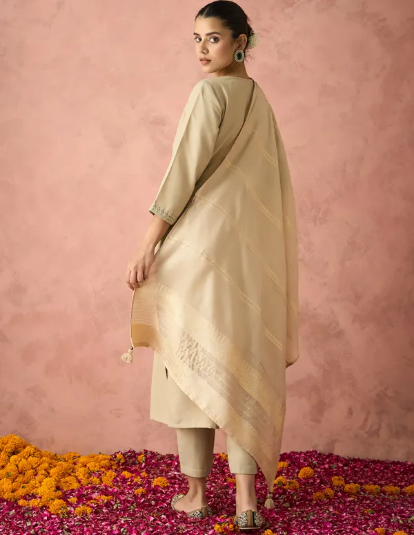 Elevate_your_ethnic_wardrobe_with_this_elegant_Hritika_Beige_Cotton__Zari_Embroidered_Kurta_With_Trouser_&_Dupatta_Set,_designed_to_blend_timeless_craftsmanship_with_contemporary_sophistication.