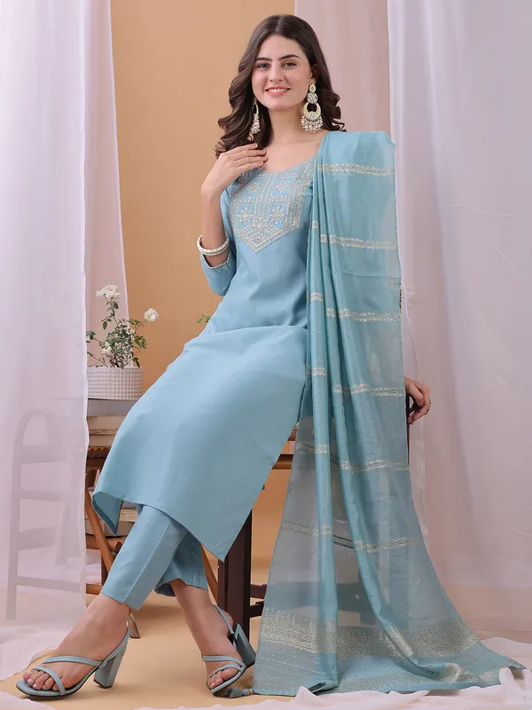 Hritika_Blue_Cotton__Zari_Embroidered_Kurta_With_Trouser_&_Dupatta_Set