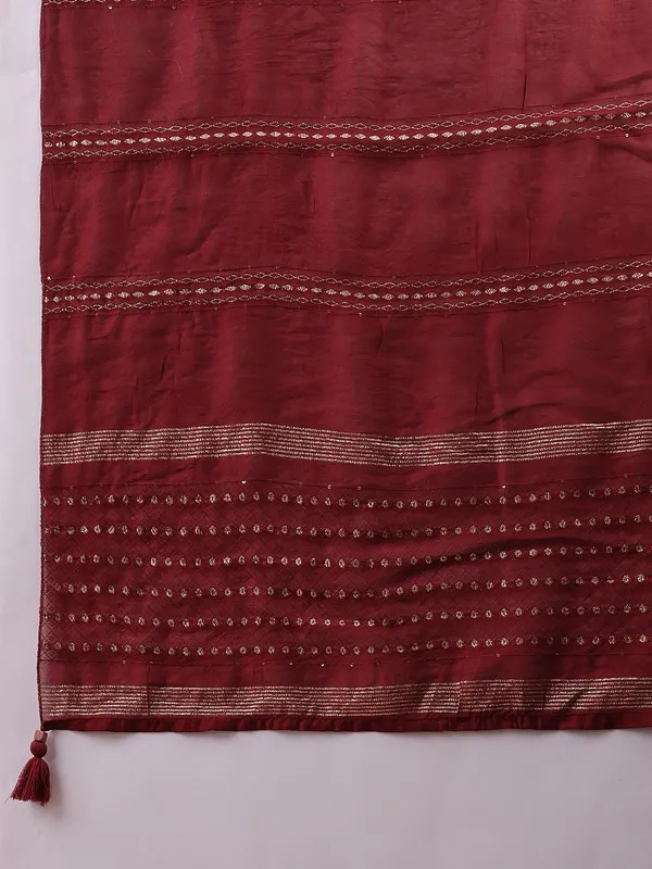 Hritika_Maroon_Silk__Embroidered_Round_Neck_Kurta_With_Trousers_&_Dupatta