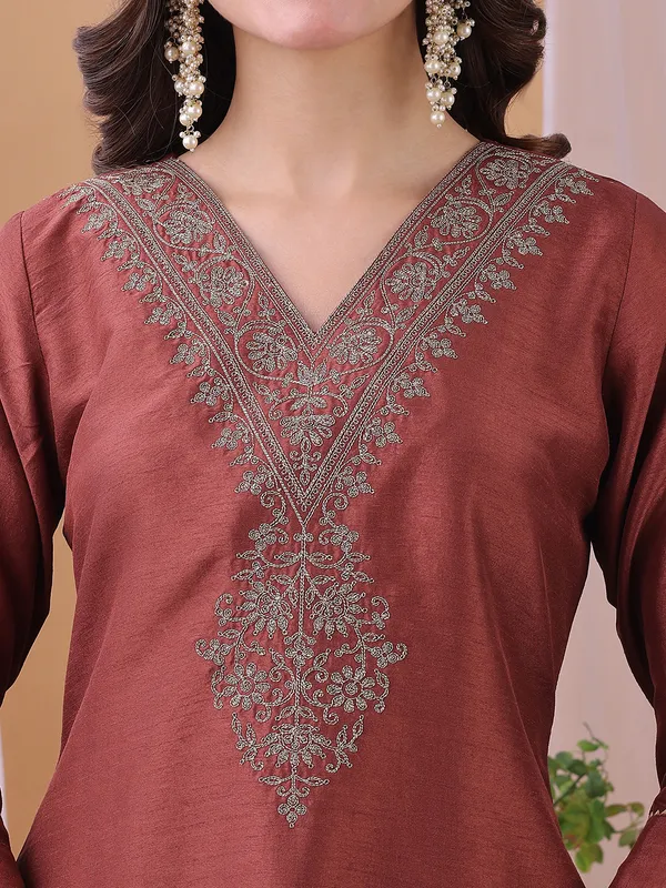 Hritika_Rust_Silk__Zari_Embroidered_Kurta_With_Trouser_&_Dupatta_Set