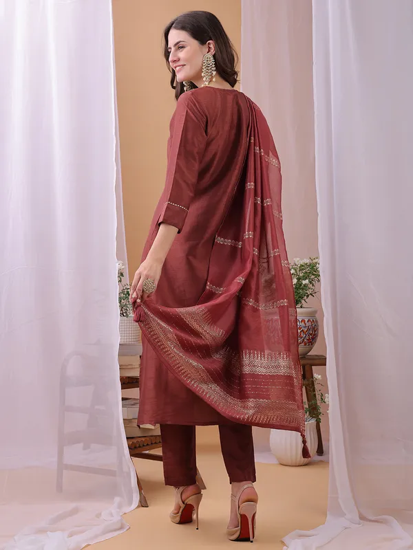 Hritika_Rust_Silk__Zari_Embroidered_Kurta_With_Trouser_&_Dupatta_Set