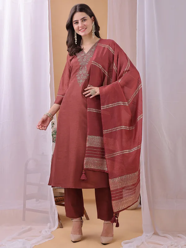 Hritika_Rust_Silk__Zari_Embroidered_Kurta_With_Trouser_&_Dupatta_Set
