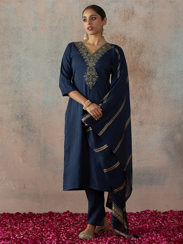 Hritika_Navy_Blue_Silk__Zari_Embroidered_Kurta_With_Trouser_&_Dupatta_Set
