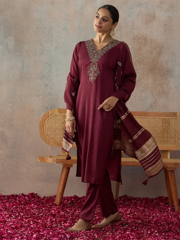 Hritika_Maroon_Silk__Zari_Embroidered_Kurta_With_Trouser_&_Dupatta_Set