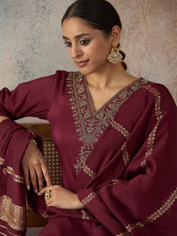 Hritika_Maroon_Silk__Zari_Embroidered_Kurta_With_Trouser_&_Dupatta_Set
