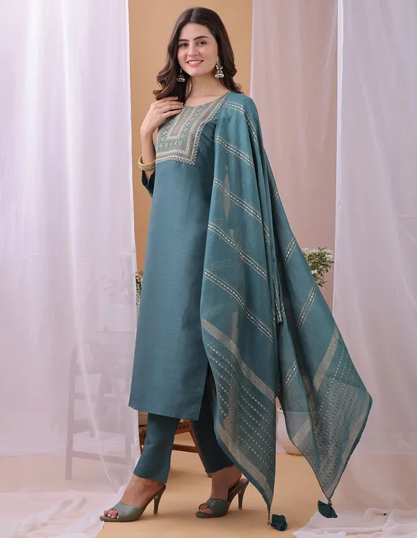 Hritika_Turquoise_Silk__Embroidered_Round_Neck_Kurta_With_Trousers_&_Dupatta