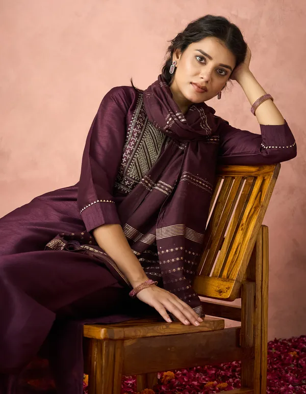 Hritika_Purple_Silk__Embroidered_Round_Neck_Kurta_With_Trousers_&_Dupatta