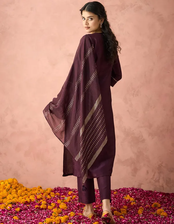 Hritika_Purple_Silk__Embroidered_Round_Neck_Kurta_With_Trousers_&_Dupatta