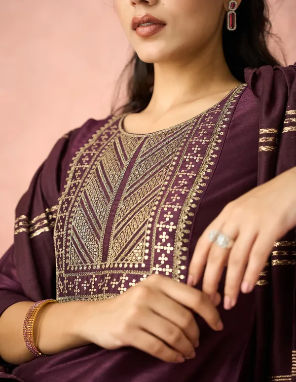 Hritika_Purple_Silk__Embroidered_Round_Neck_Kurta_With_Trousers_&_Dupatta
