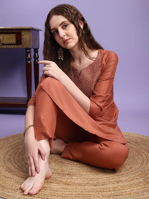 Hritika_Rust_Silk__Thread_Work_Embroidered_Kurta_with_Trouser_Set