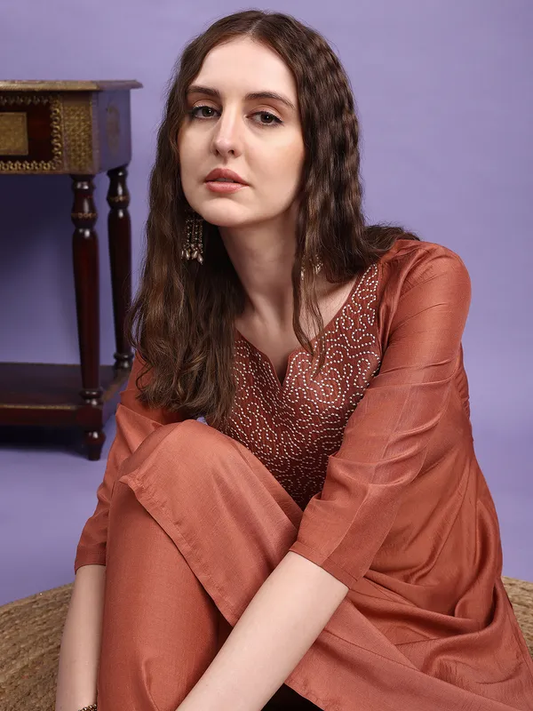 Hritika_Rust_Silk__Thread_Work_Embroidered_Kurta_with_Trouser_Set