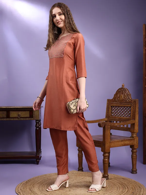 Hritika_Rust_Silk__Thread_Work_Embroidered_Kurta_with_Trouser_Set