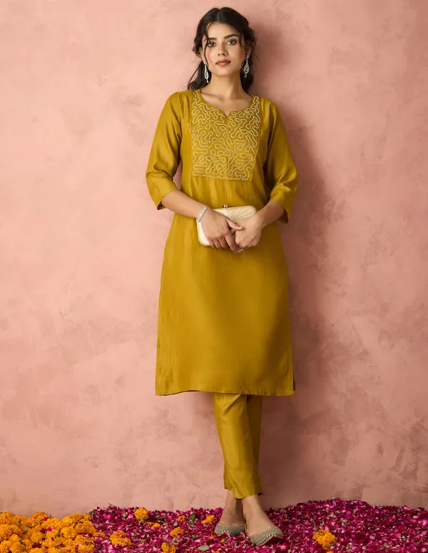 Hritika_Yellow_Silk__Thread_Work_Embroidered_Kurta_with_Trouser_Set
