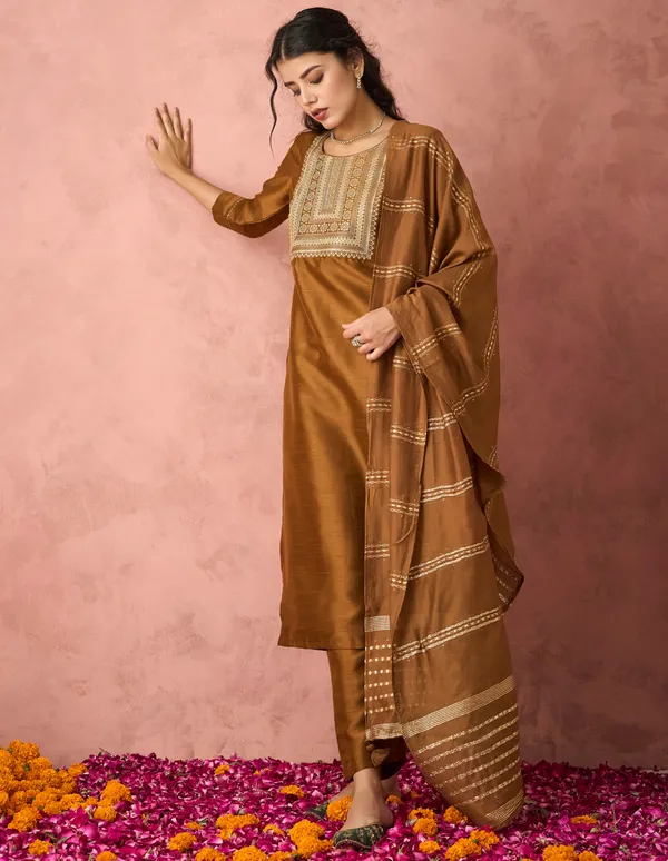Hritika_Brown_Silk__Embroidered_Round_Neck_Kurta_With_Trousers_&_Dupatta