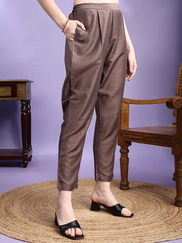 Hritika_Grey_Silk__Thread_Work_Embroidered_Kurta_with_Trouser_Set