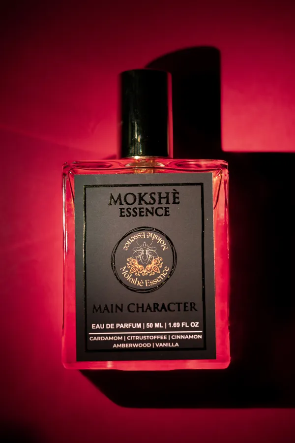 Main_Character_Cardamom_Toffee_Amberwood_Vanilla_Eau_De_Parfum