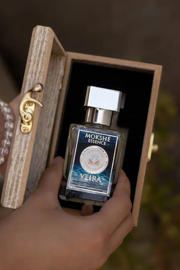 Viera_Citrus_Aquatic_Musk_Amber_Eau_De_Parfum
