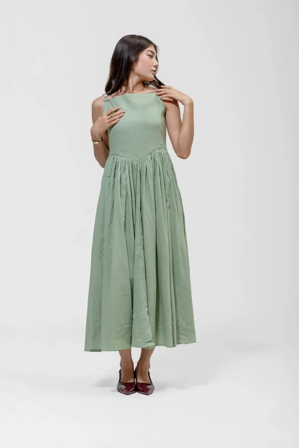 Olive_Mull_Cotton_Square_Neck_Pleated_Midi_Dress_For_Women