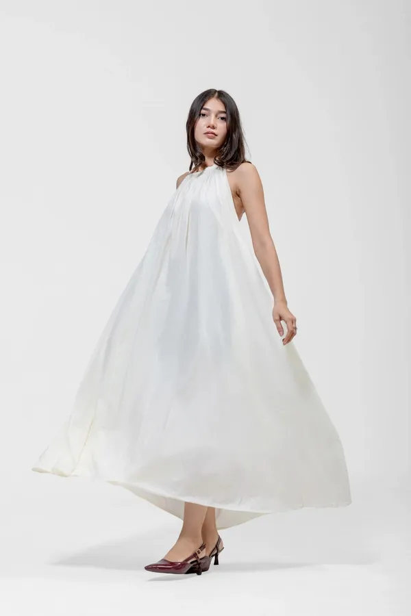 White_Mull_Cotton_Gathered_Halter_Maxi_Dress_For_Women