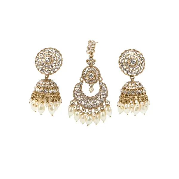 Silver_Kundan_Pearl_Gemstone_Bridal_Earrings_Maang_Tikka_Set_For_Women