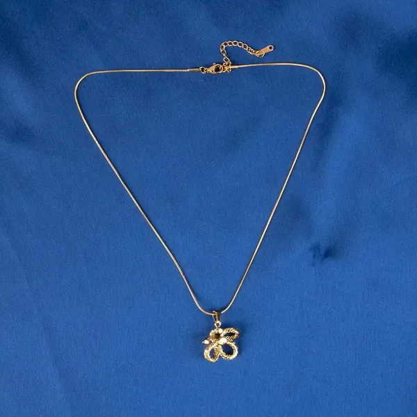Gold_Plated_Minimalist_Loop_Pendant_Necklace_For_Women