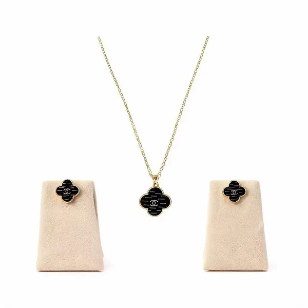 Black_Gold_Plated_Clover_Enamel_Necklace_Stud_Earrings_Set_For_Women_Pack_More