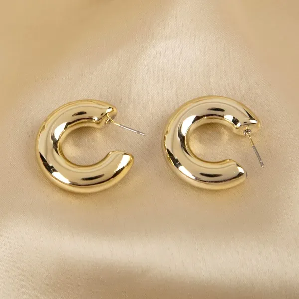 Gold_Metal_Alloy_Chunky_Hoop_Earrings_For_Women_Pack_Of_2