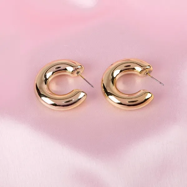 Gold_Metal_Alloy_Chunky_Hoop_Earrings_For_Women_Pack_Of_2