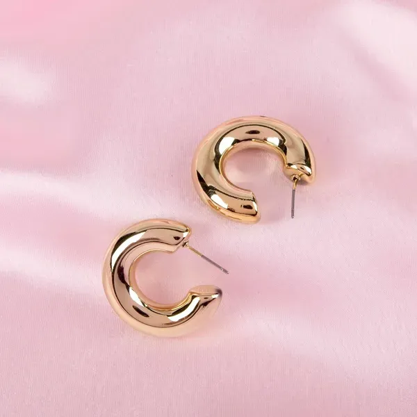 Gold_Metal_Alloy_Chunky_Hoop_Earrings_For_Women_Pack_Of_2