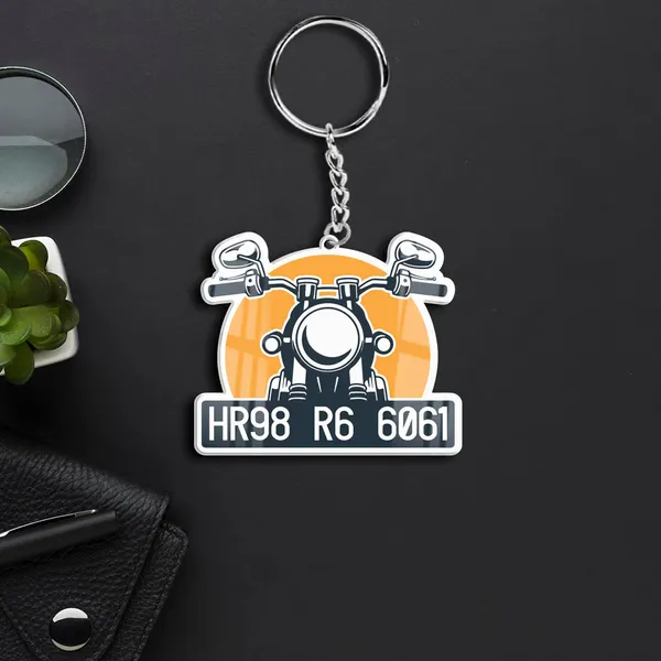 Acrylic_Custom_Keychain_With_Plate_Number_Default_Title