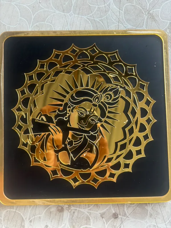 Gold_Traditional_Krishna_Flute_Motif_Square_Wall_Decor