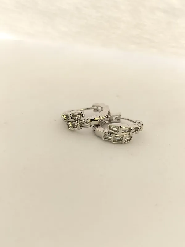 Silver_Geometric_Hoop_Earrings_for_Women