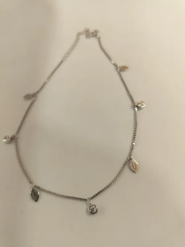 Silver-Tone_Leaf_Charm_Necklace_for_Women