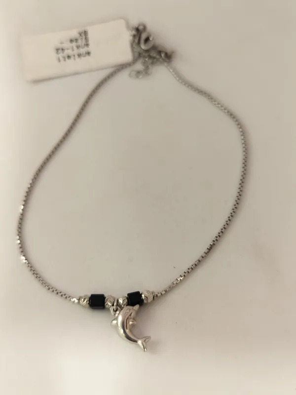 Silver_Tone_Dolphin_Pendant_Necklace_for_Women