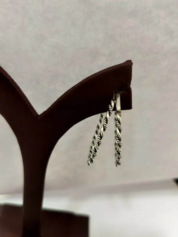 Silver-Tone_Twisted_Hoop_Earrings_for_Women
