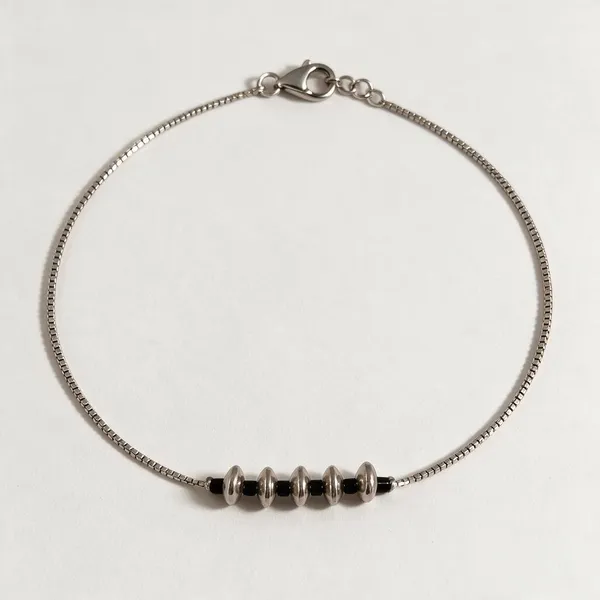 Silver_Tone_Black_Beaded_Anklet_For_Women