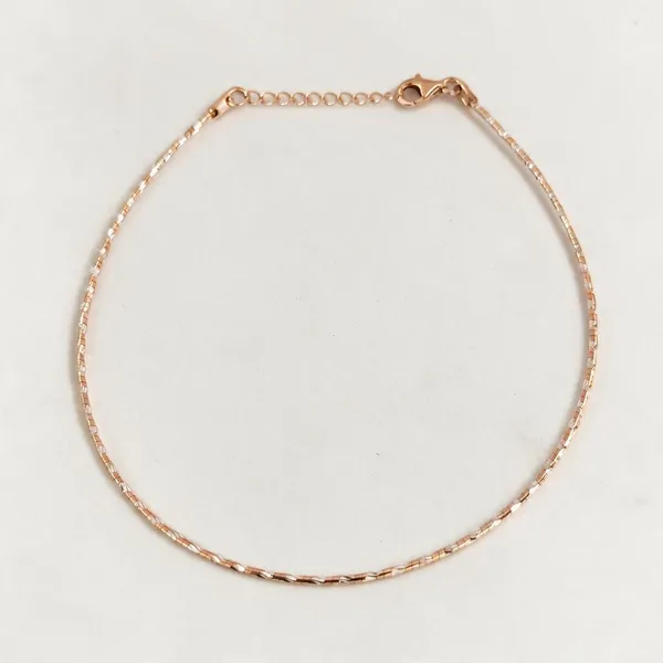 Rose_Gold_Minimal_Single_Line_Omega_Anklet_For_Women